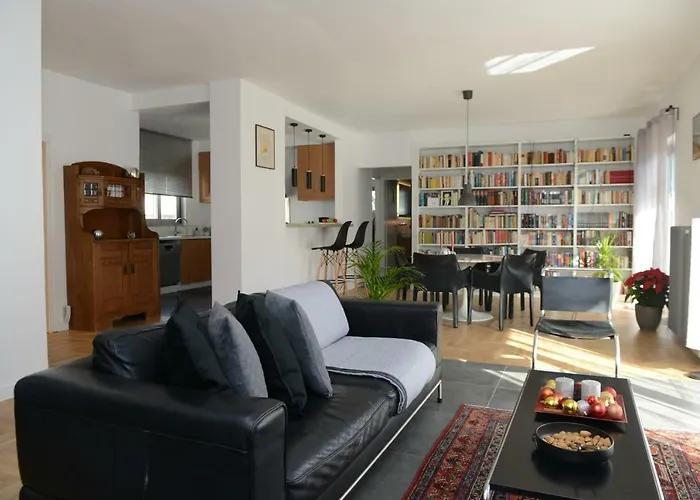 Boutique Apartment In Chalandri